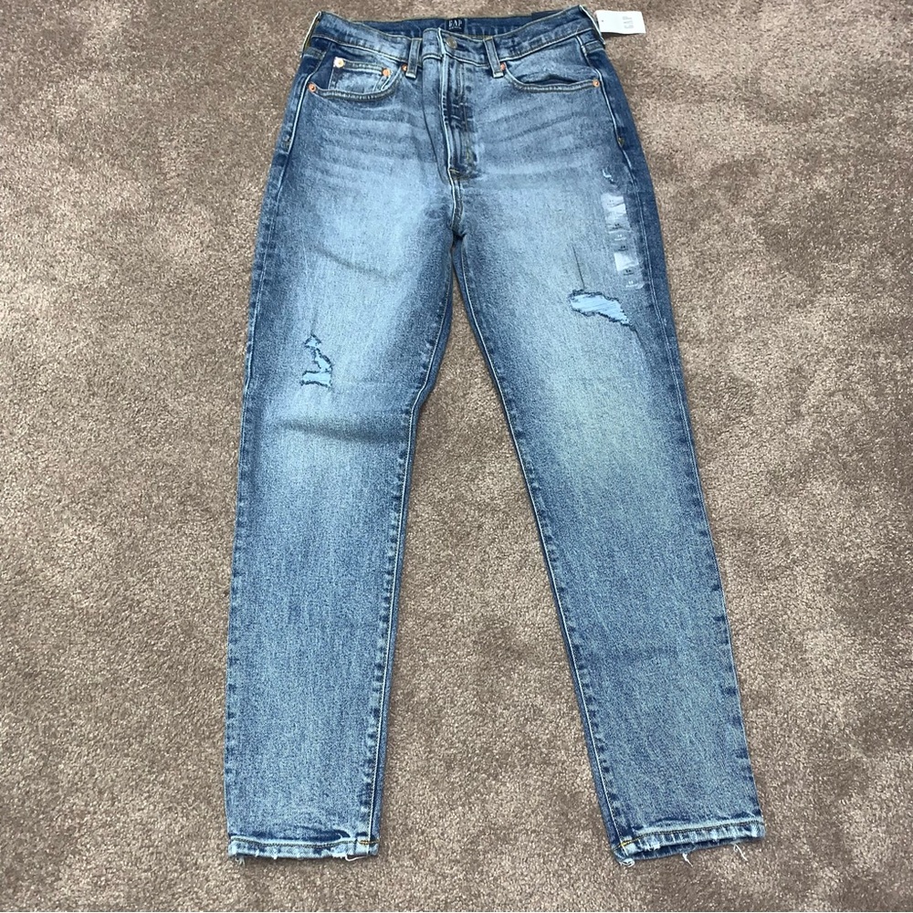 NWT Gap 28Regular/6 distressed light wash super high rise true skinny ankle jean